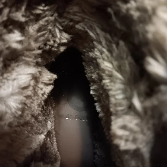 G BY GUESS Tan lace up boots with heels and fur inside boot and trim - Picture 8 of 8